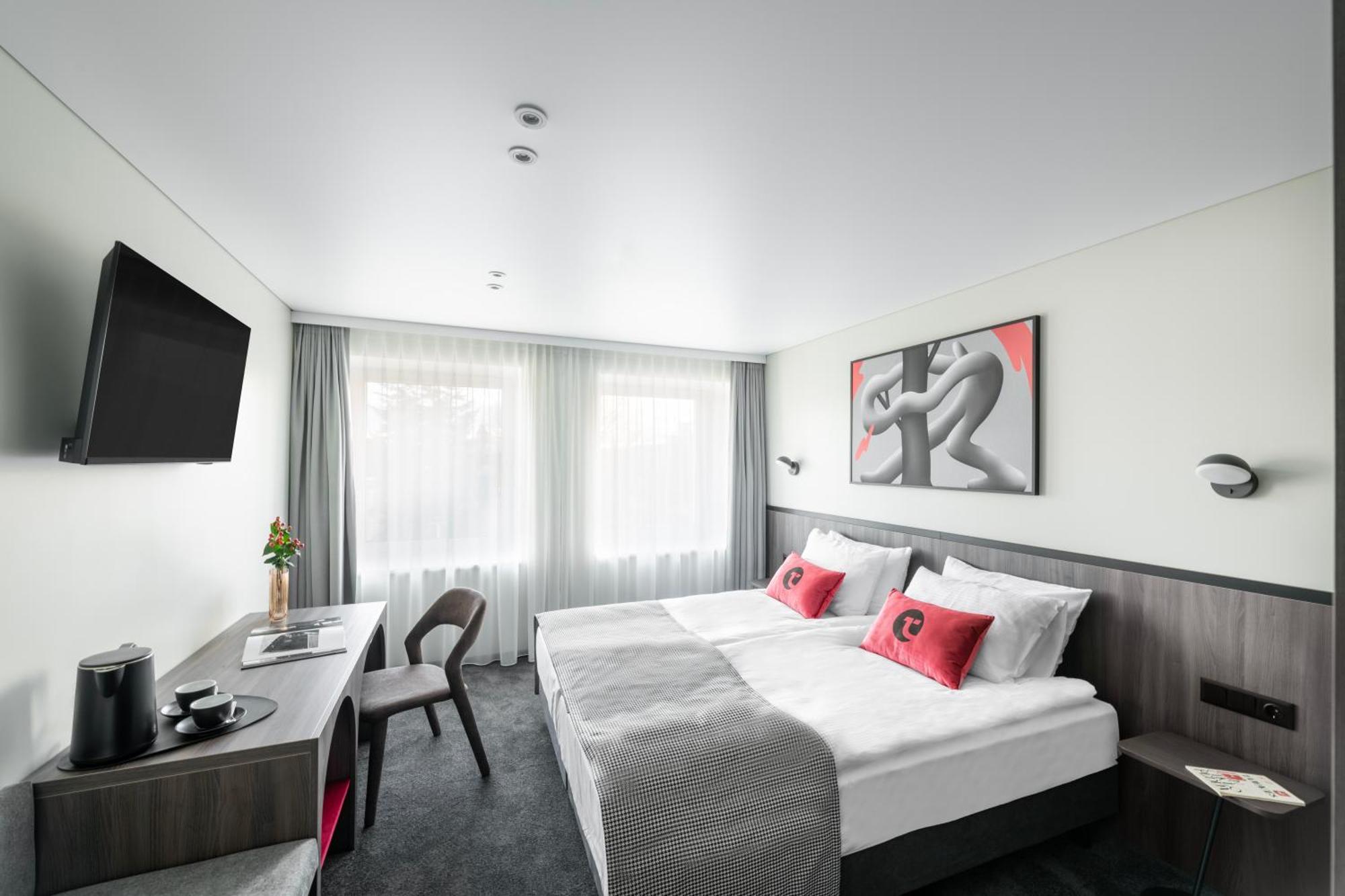 Taurage Hotel Bagian luar foto